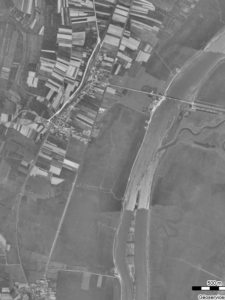 Photographie aérienne prise entre 1950 et 1965